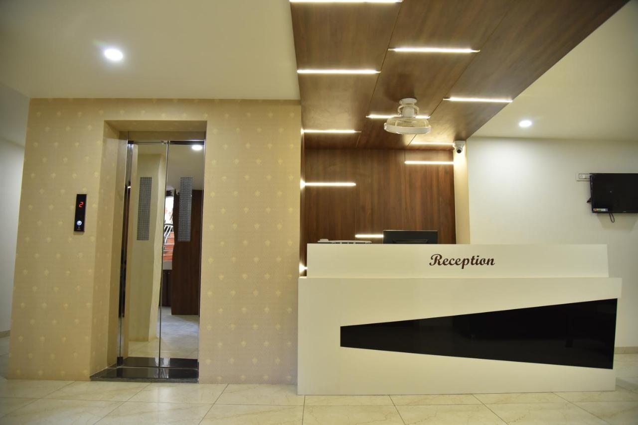 Hotel Savera Inn Morbi Ngoại thất bức ảnh